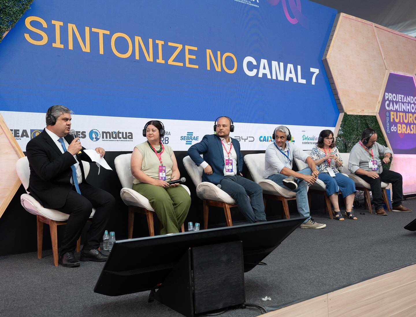 8-repost-creasp-94093543050435435343425230000